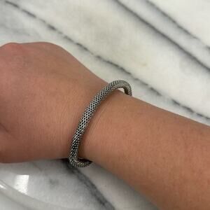Stretchy silver chain bracelet